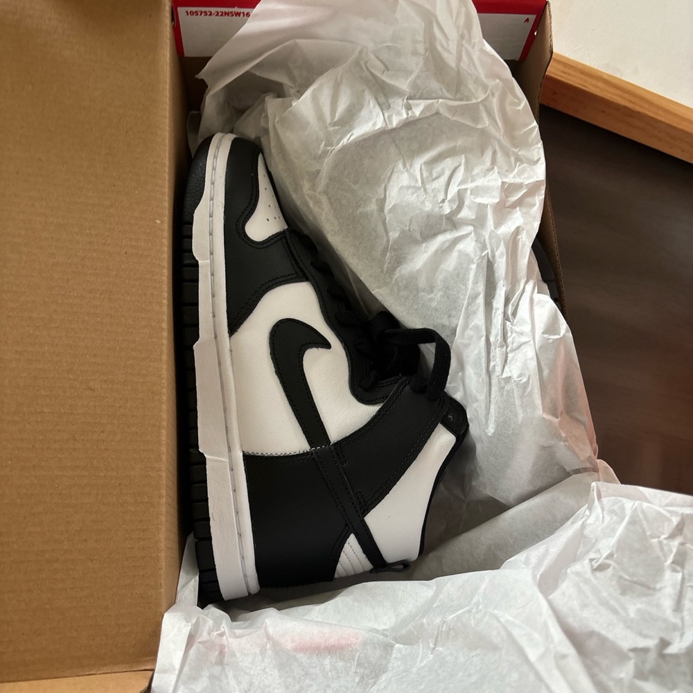 Nike Panda high tops